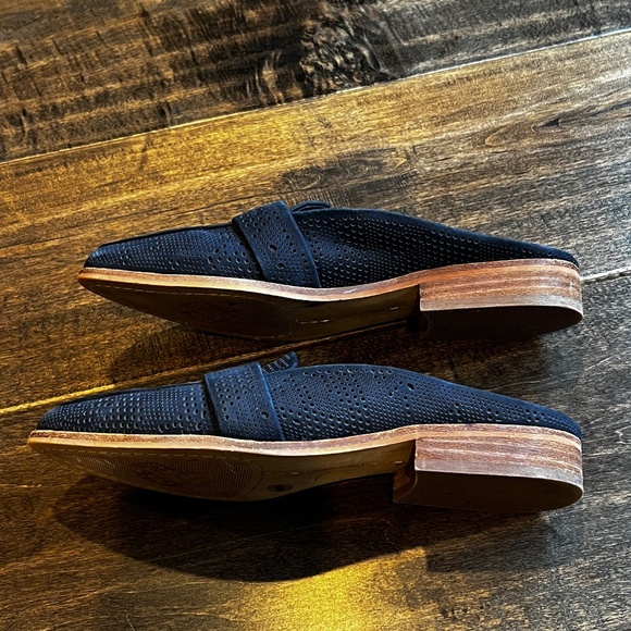 Vince Camuto Navy Blue Leather Mule Size 6.5 - Picture 5 of 10